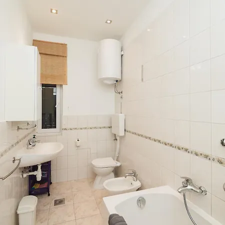 Apartment Spinut Urban Retreat Split